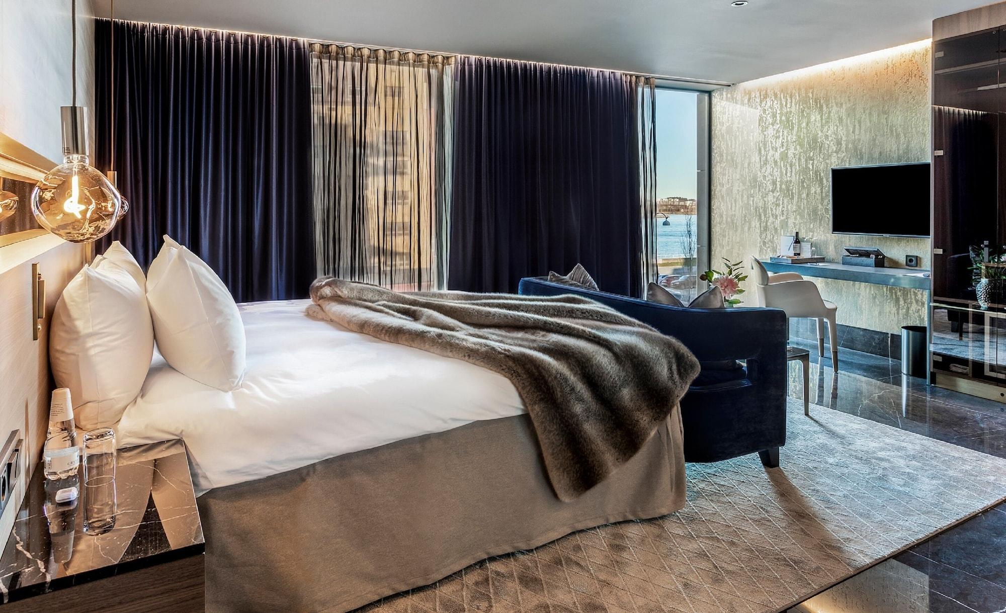 Hotel Riverton